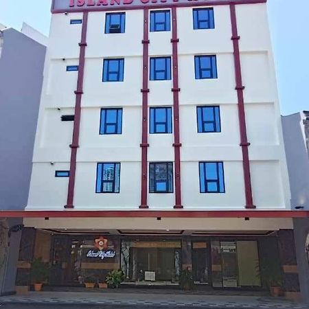 Capital O 90897 Island City Hotel George Town Ngoại thất bức ảnh
