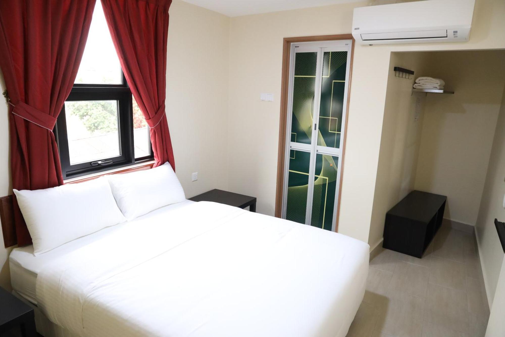 Capital O 90897 Island City Hotel George Town Ngoại thất bức ảnh
