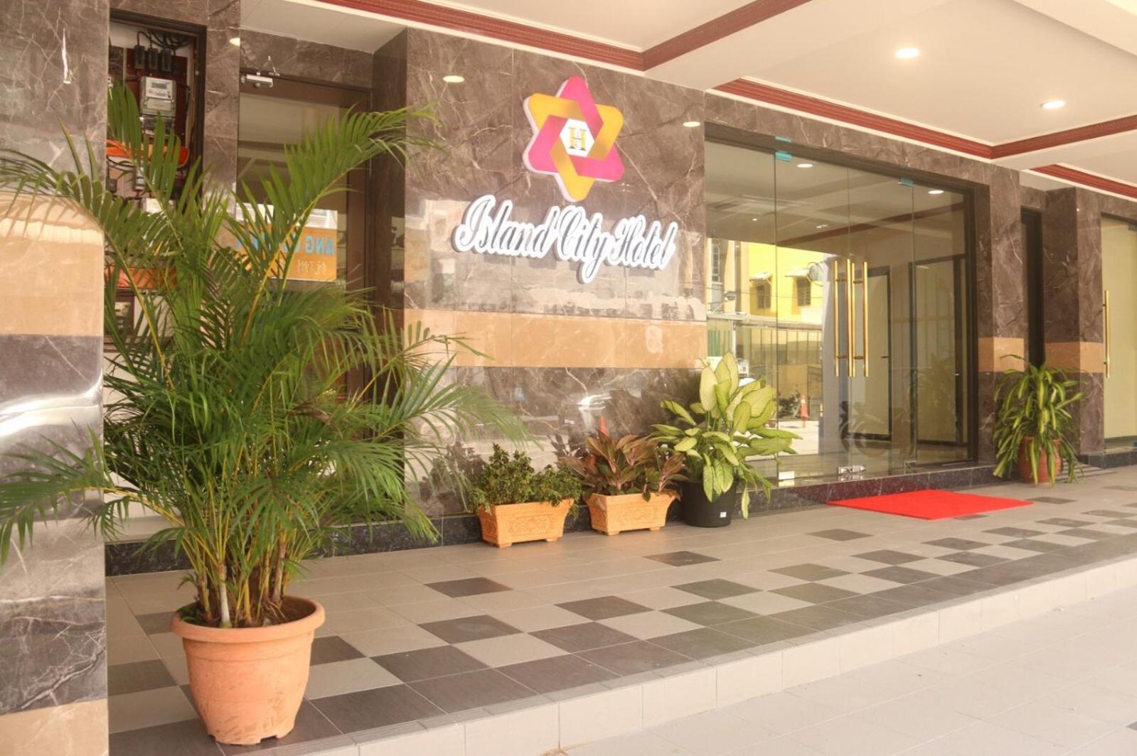 Capital O 90897 Island City Hotel George Town Ngoại thất bức ảnh