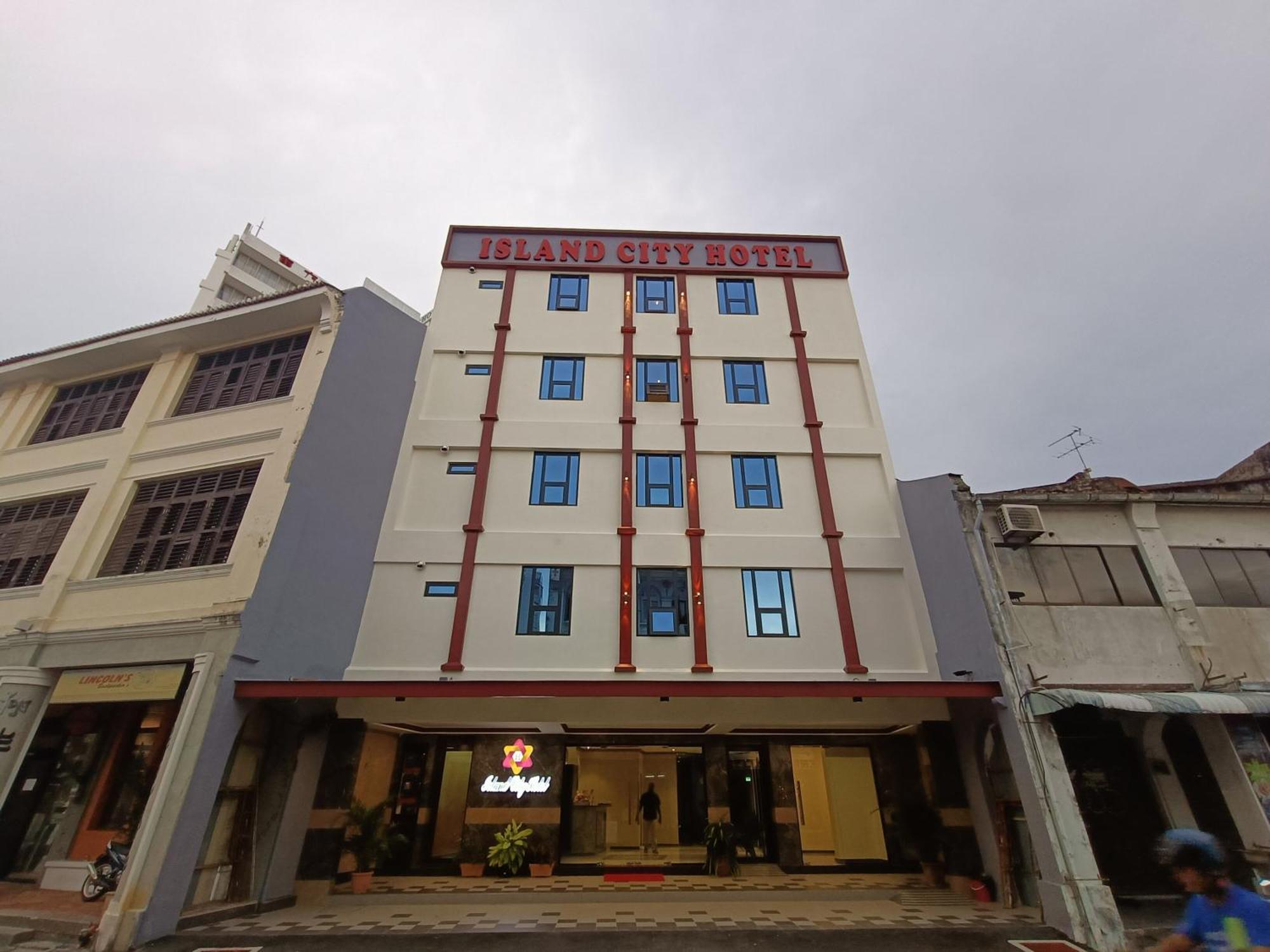 Capital O 90897 Island City Hotel George Town Ngoại thất bức ảnh